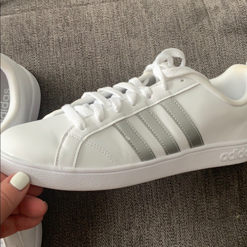 Women’s Adidas Tennis Shoes